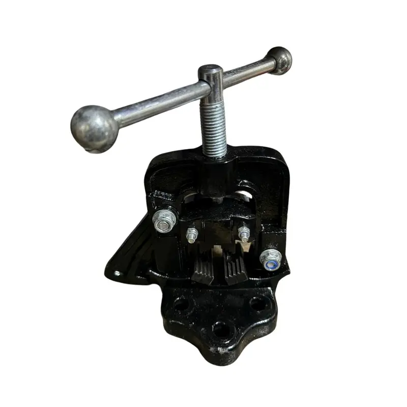Four-Legged Pipe Vise – Adjustable 16–32 Mm Capacity For Hdbm202532 Systems | Vise-Cpb4Legs 1