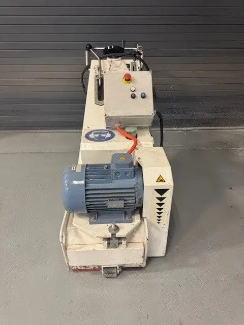 Pre-Owned Floor Shaving & Dust Extraction Package: Airtec Sm-320 + Husqvarna Dc5500 1